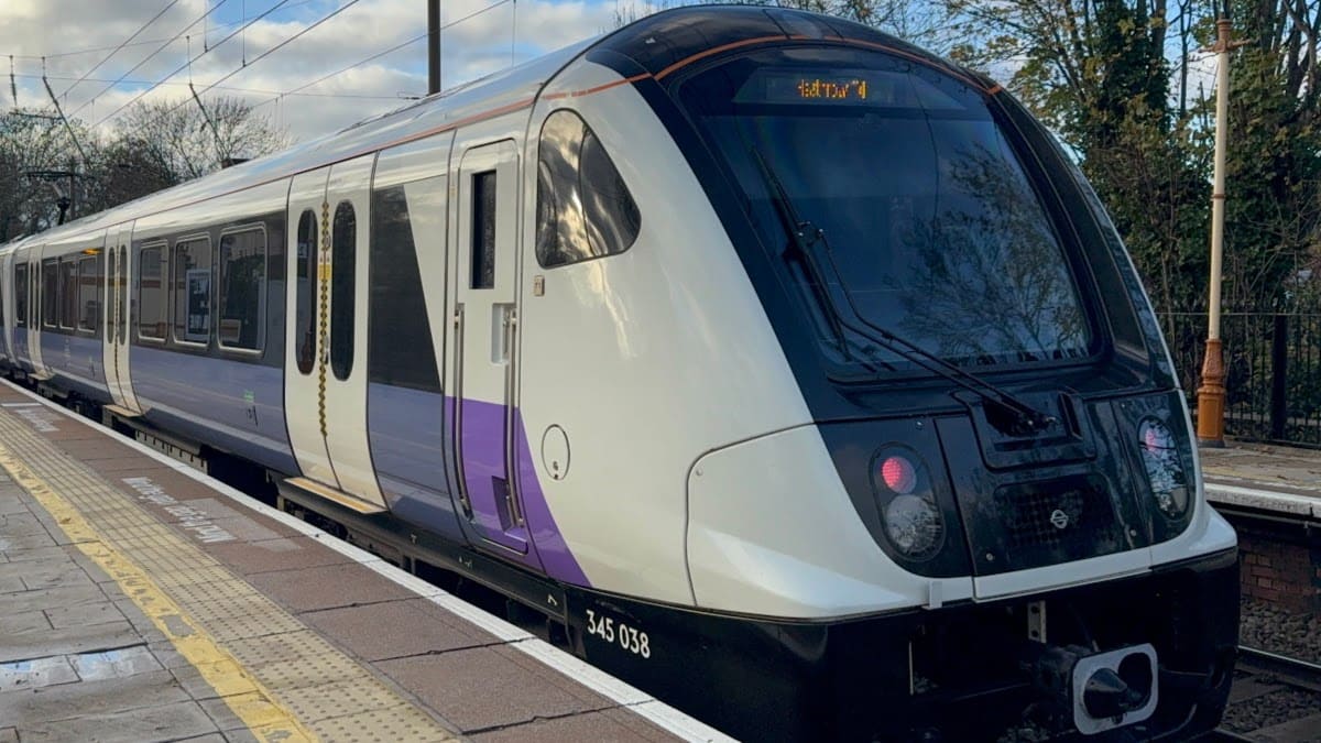 La Elizabeth Line es posiblemente el mejor método para viajar a Heathrow.