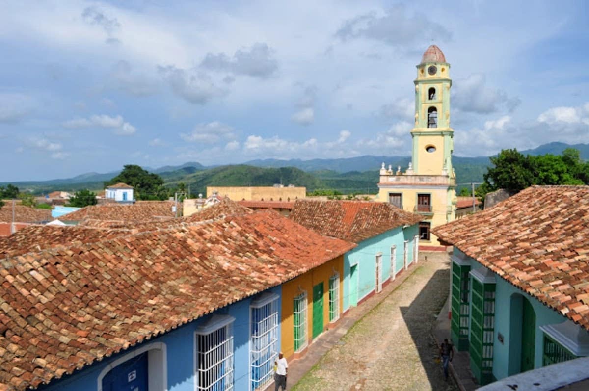 Vista desde las alturas de las calles de Trinidad Vista de Trinidad desde el aire